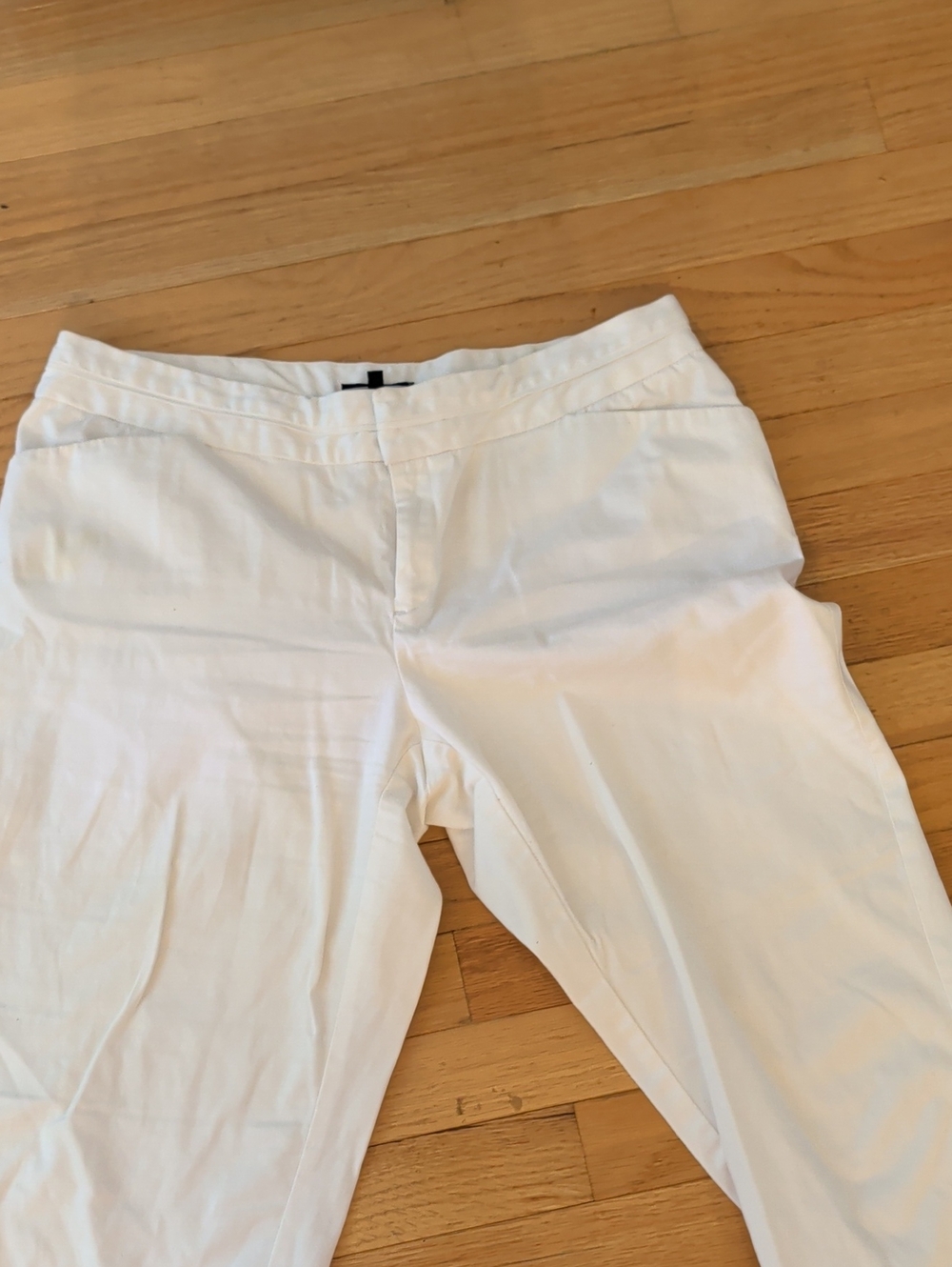Jones New York White Stretch Signature Petite Capri Pants